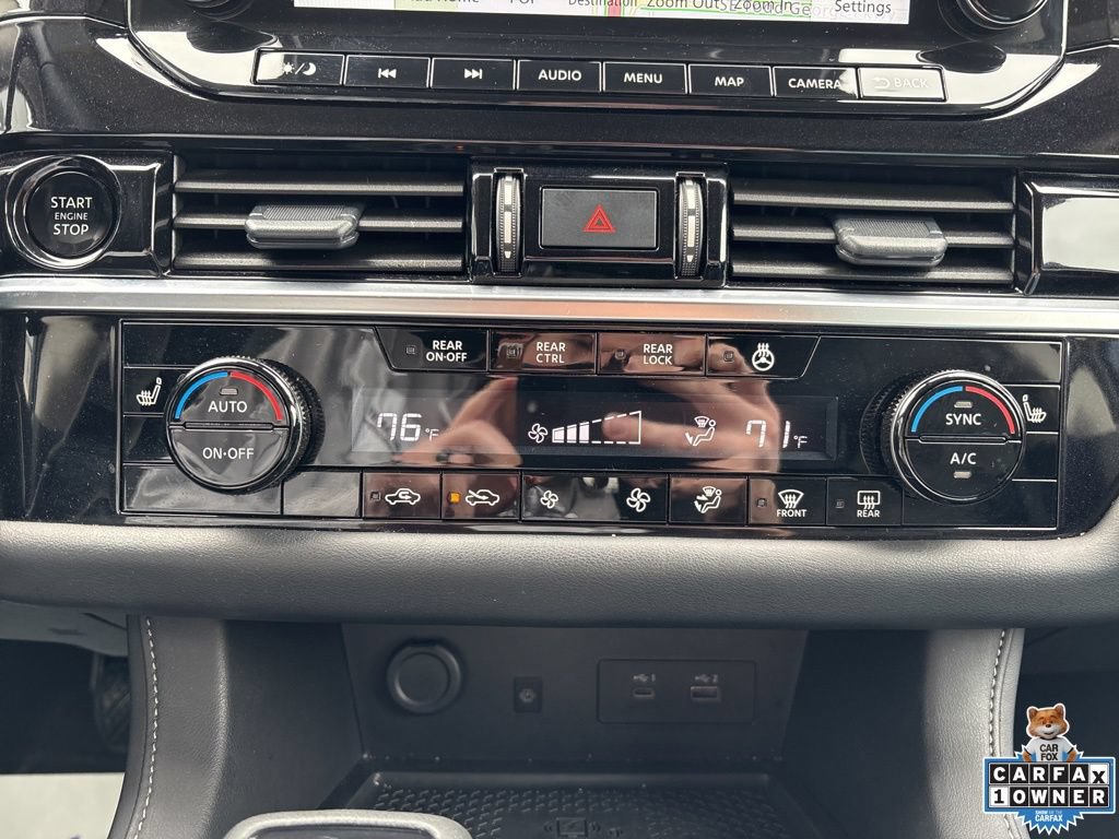 Used 2025 Nissan Pathfinder SL FWD image 4