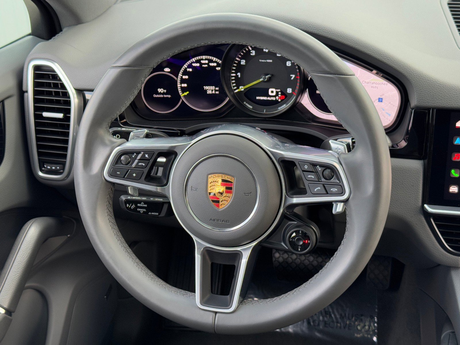 Used 2023 Porsche Cayenne E-Hybrid image 22