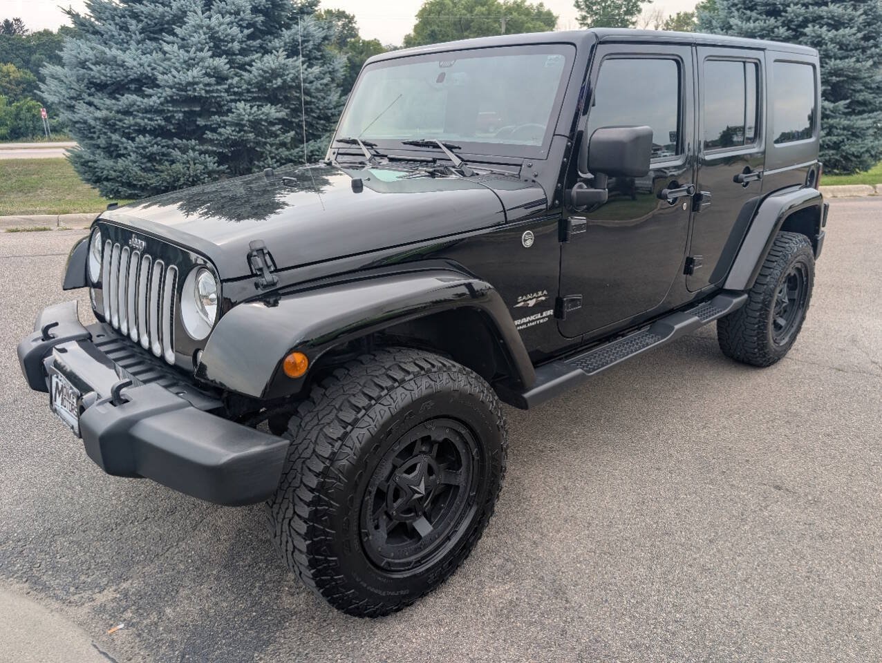 Used 2016 Jeep Wrangler Unlimited Sahara w/ Connectivity Group AWD/4WD image 5