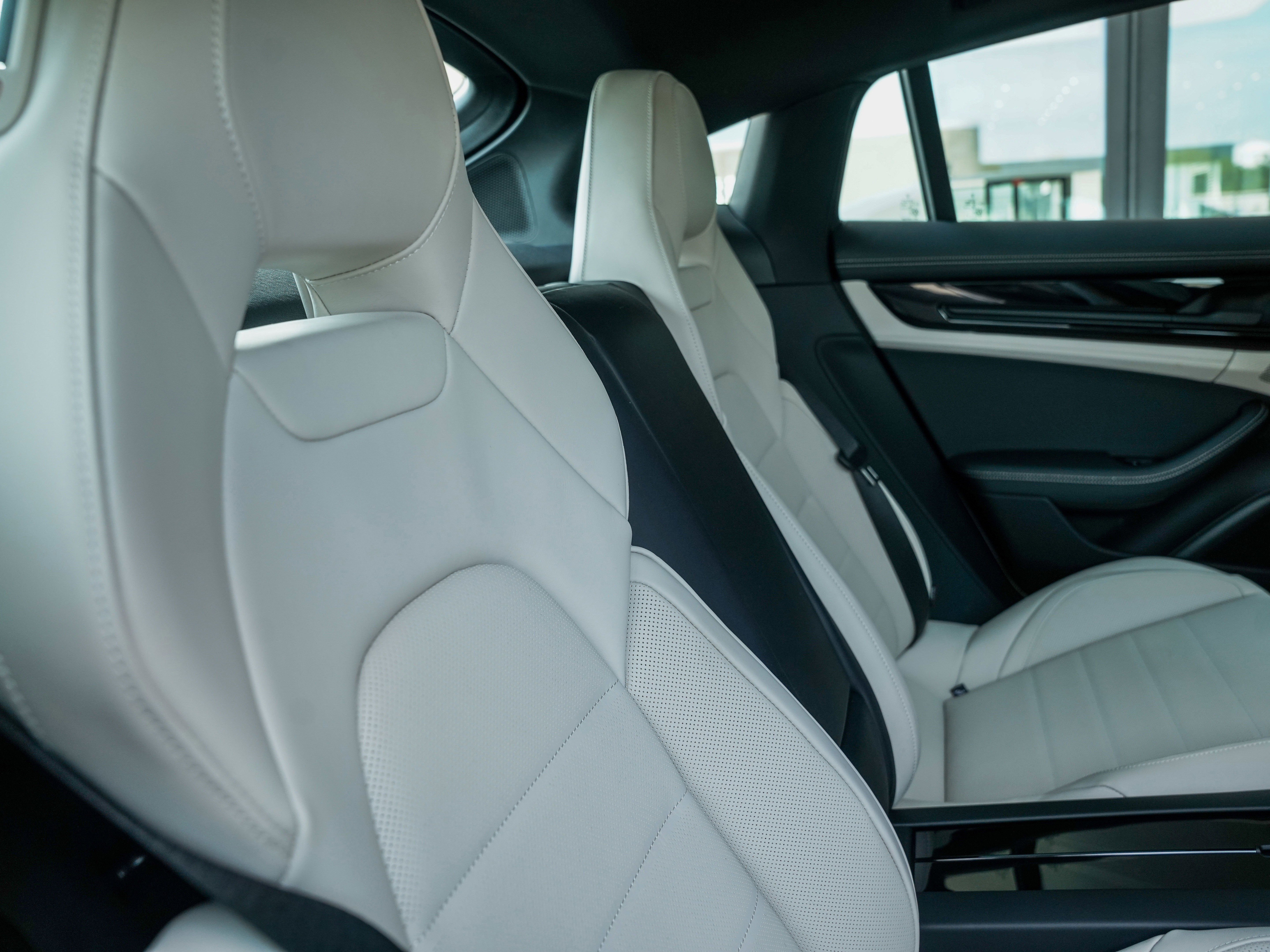 New 2026 Porsche Panamera image 31