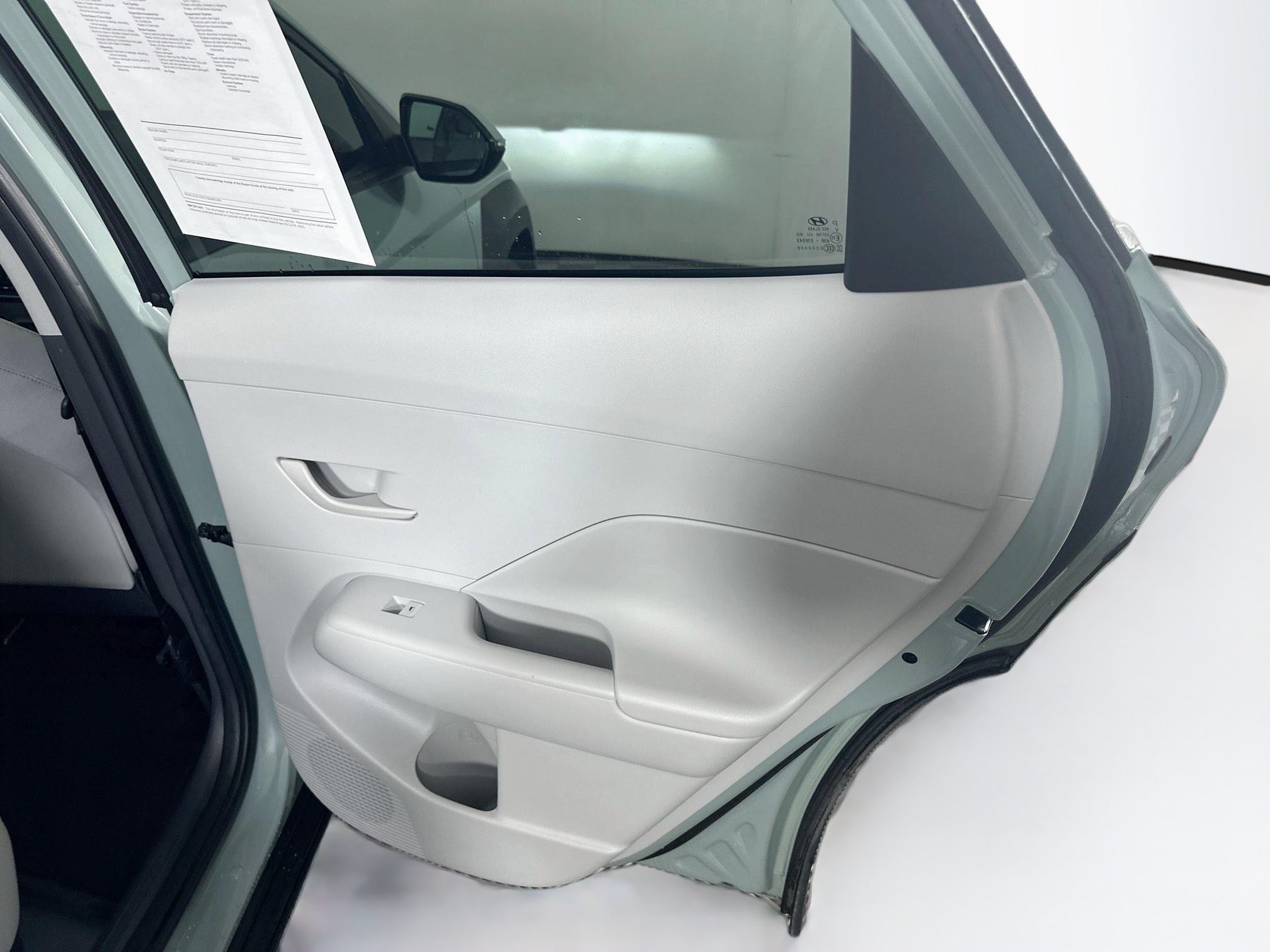 Used 2025 Hyundai Kona SEL FWD image 29