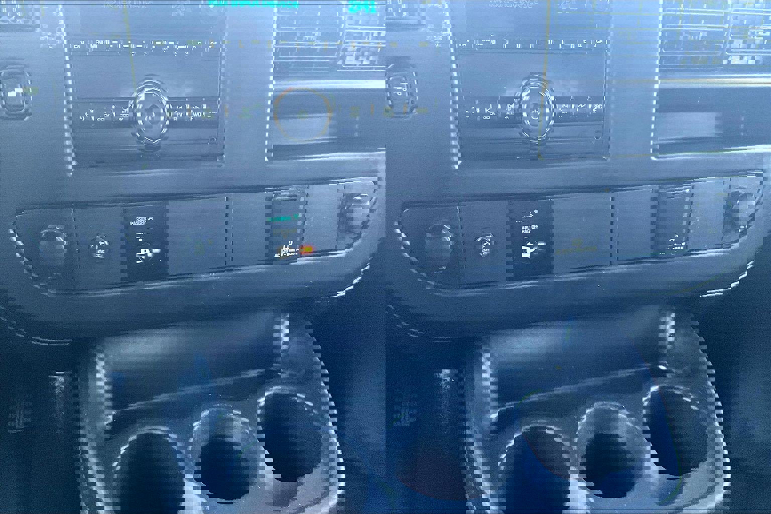 Used 2017 Chevrolet Express 3500 image 27