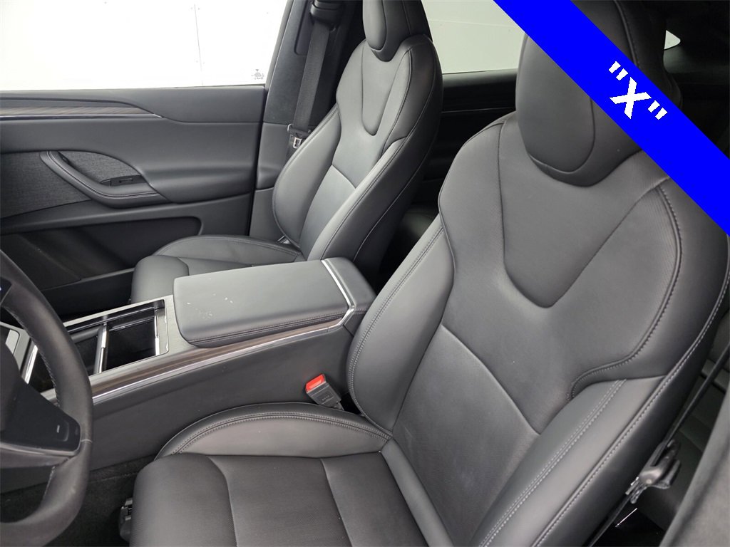 Used 2024 Tesla Model X image 11