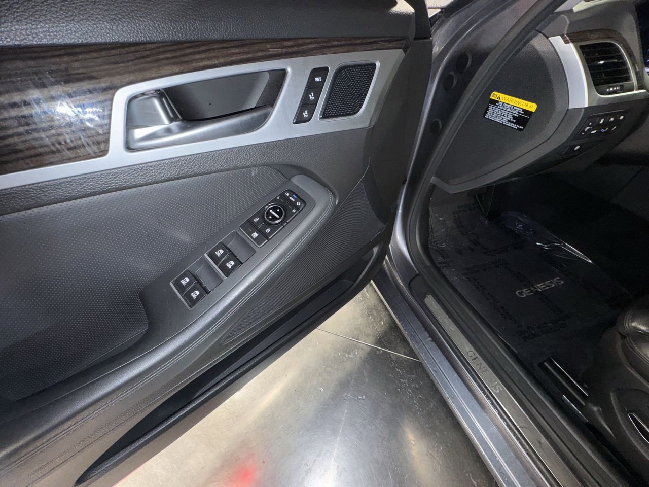 Used 2015 Hyundai Genesis 3.8 w/ Option Group 03 image 20