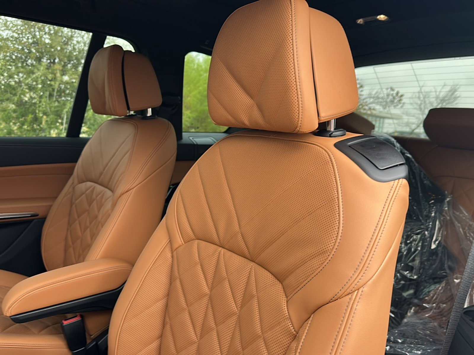 New 2026 BMW X7 xDrive40i w/ M Sport Package image 16