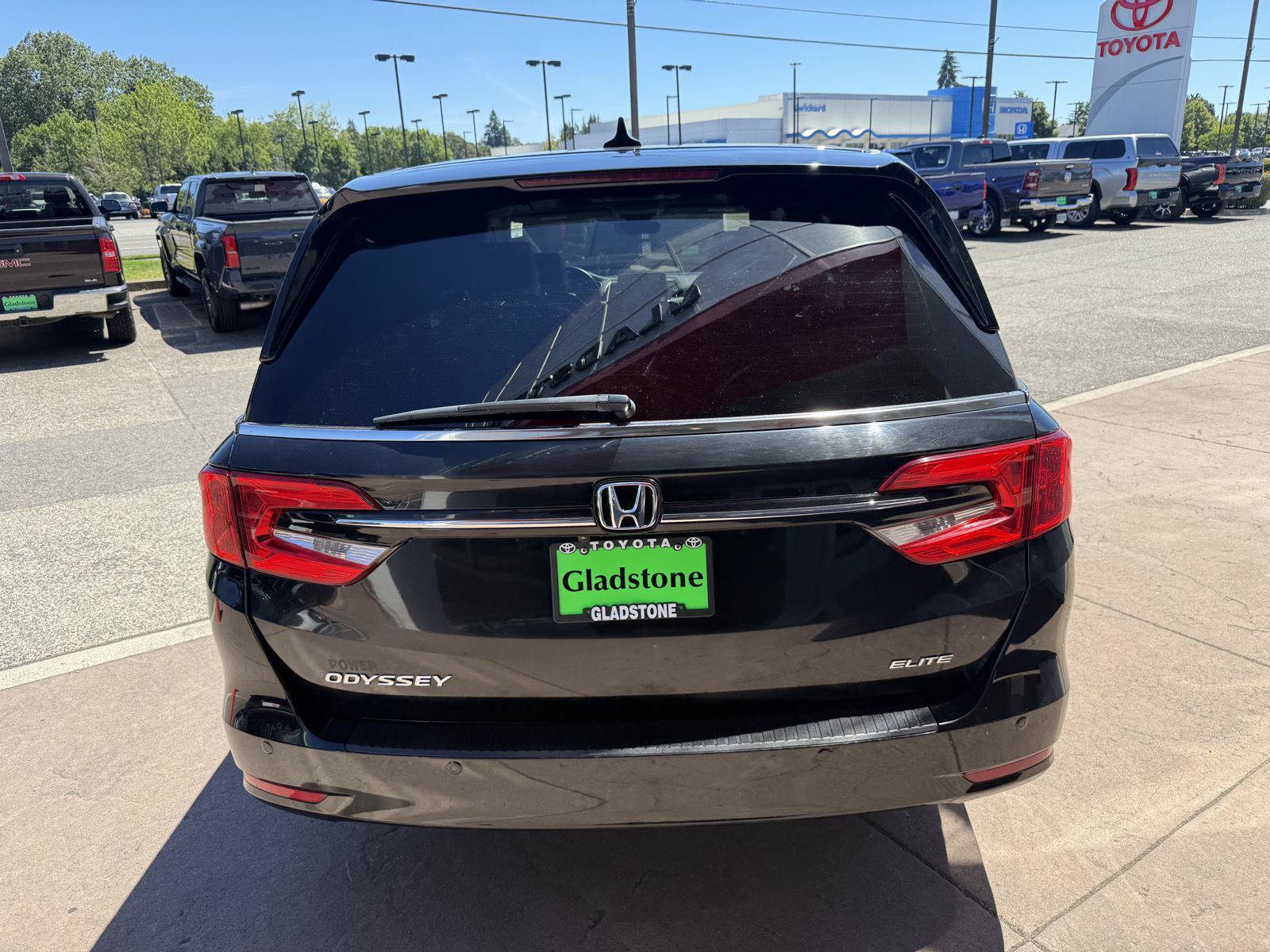 Used 2022 Honda Odyssey Elite image 5