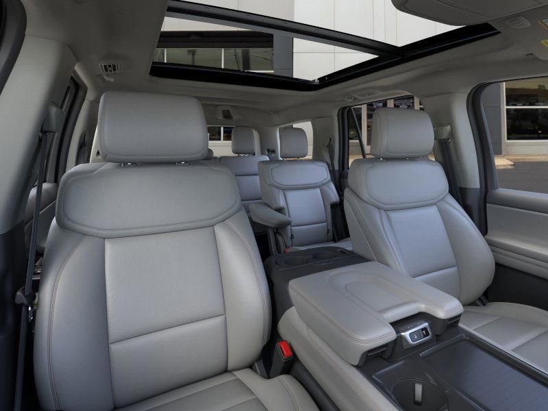 New 2026 Ford Expedition Active image 14