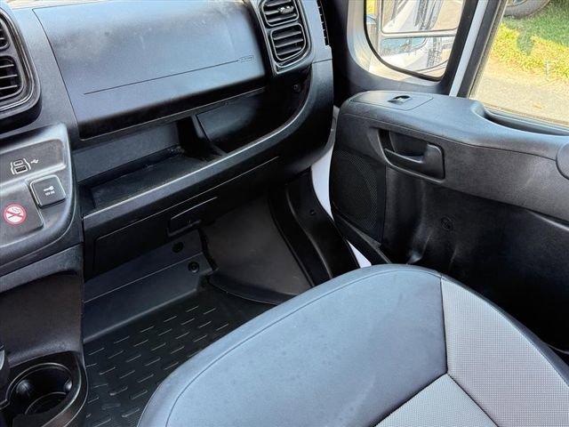 Used 2025 RAM ProMaster 2500 w/ Convenience Group FWD image 17