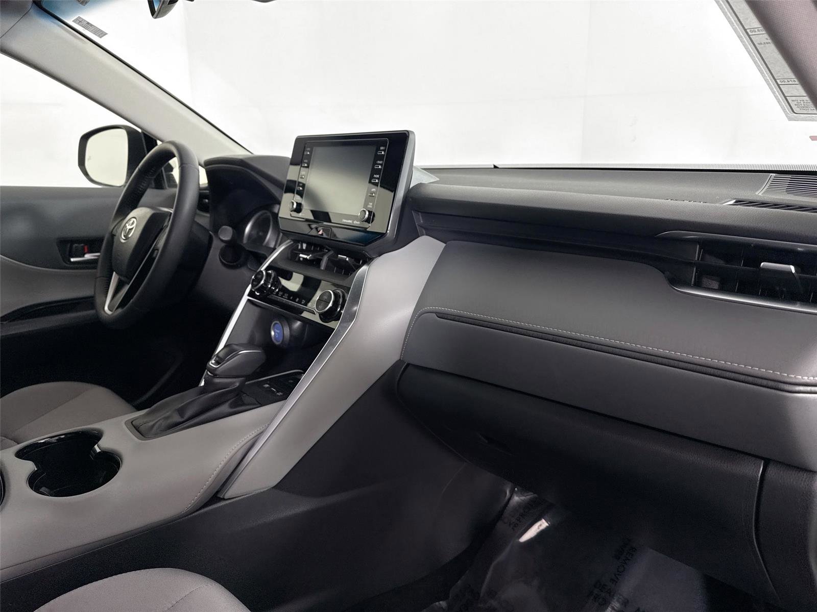 Certified 2022 Toyota Venza XLE image 41