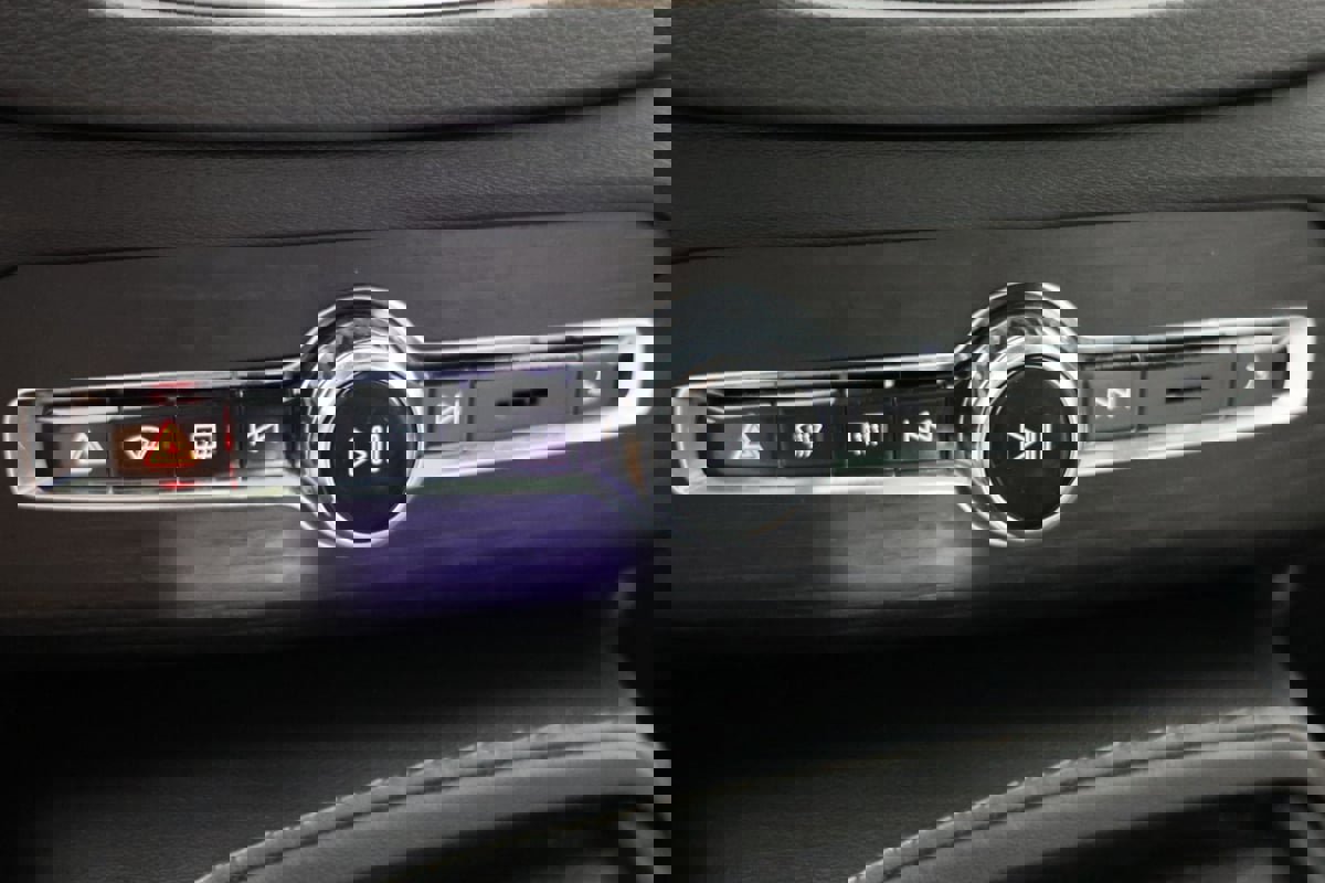 Used 2023 Volvo XC90 T8 Ultimate image 34