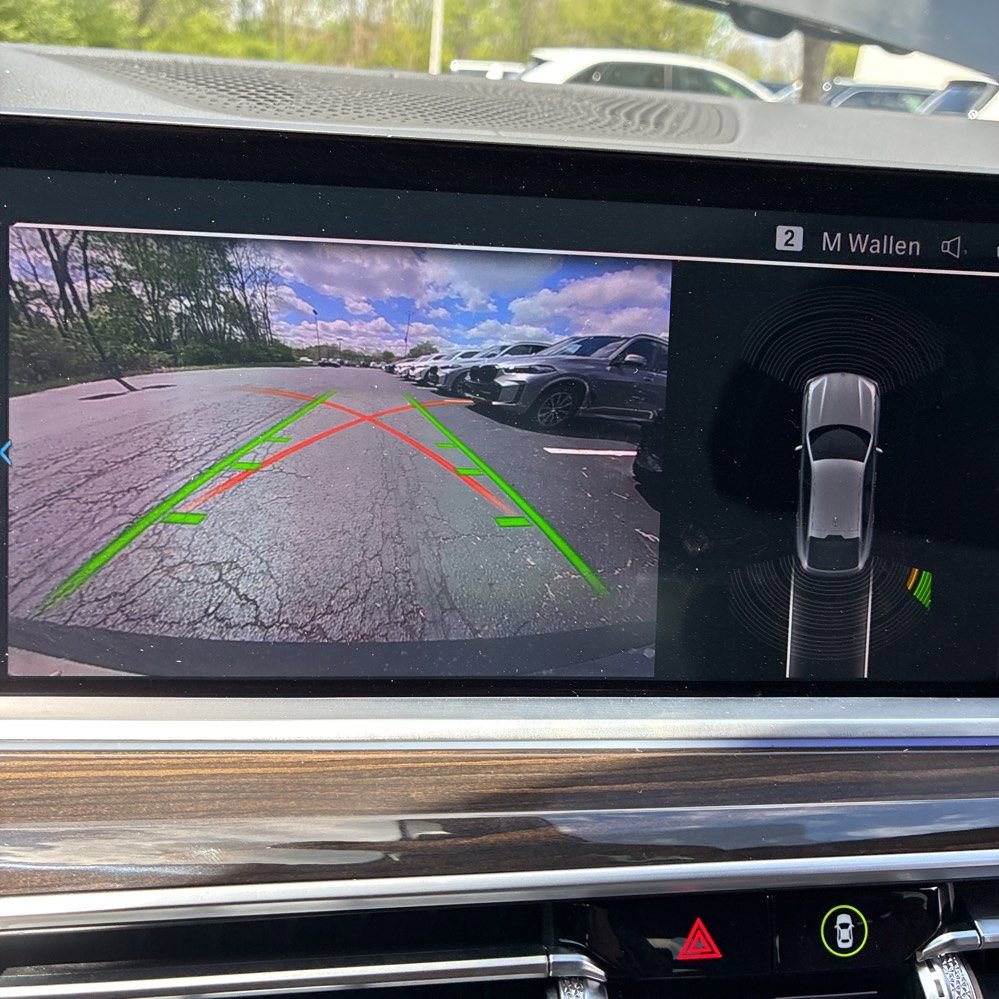 Used 2023 BMW X6 xDrive40i w/ M Sport Package AWD/4WD image 6