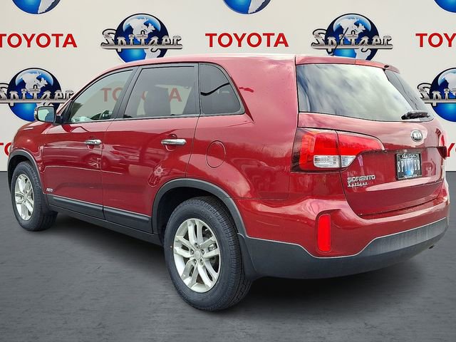 Used 2015 Kia Sorento LX image 4