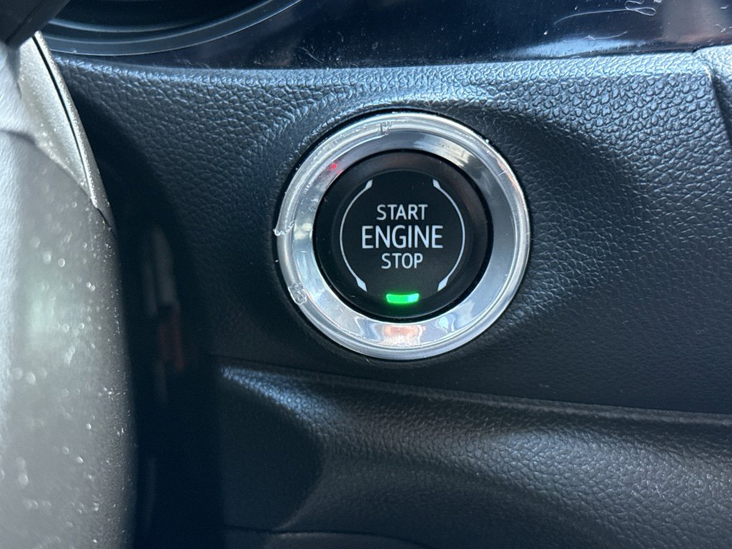 Used 2022 Buick Encore GX Select w/ Sport Touring Package image 26