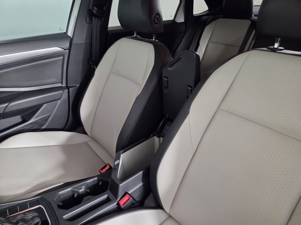 Used 2019 Volkswagen Jetta R-Line FWD image 22