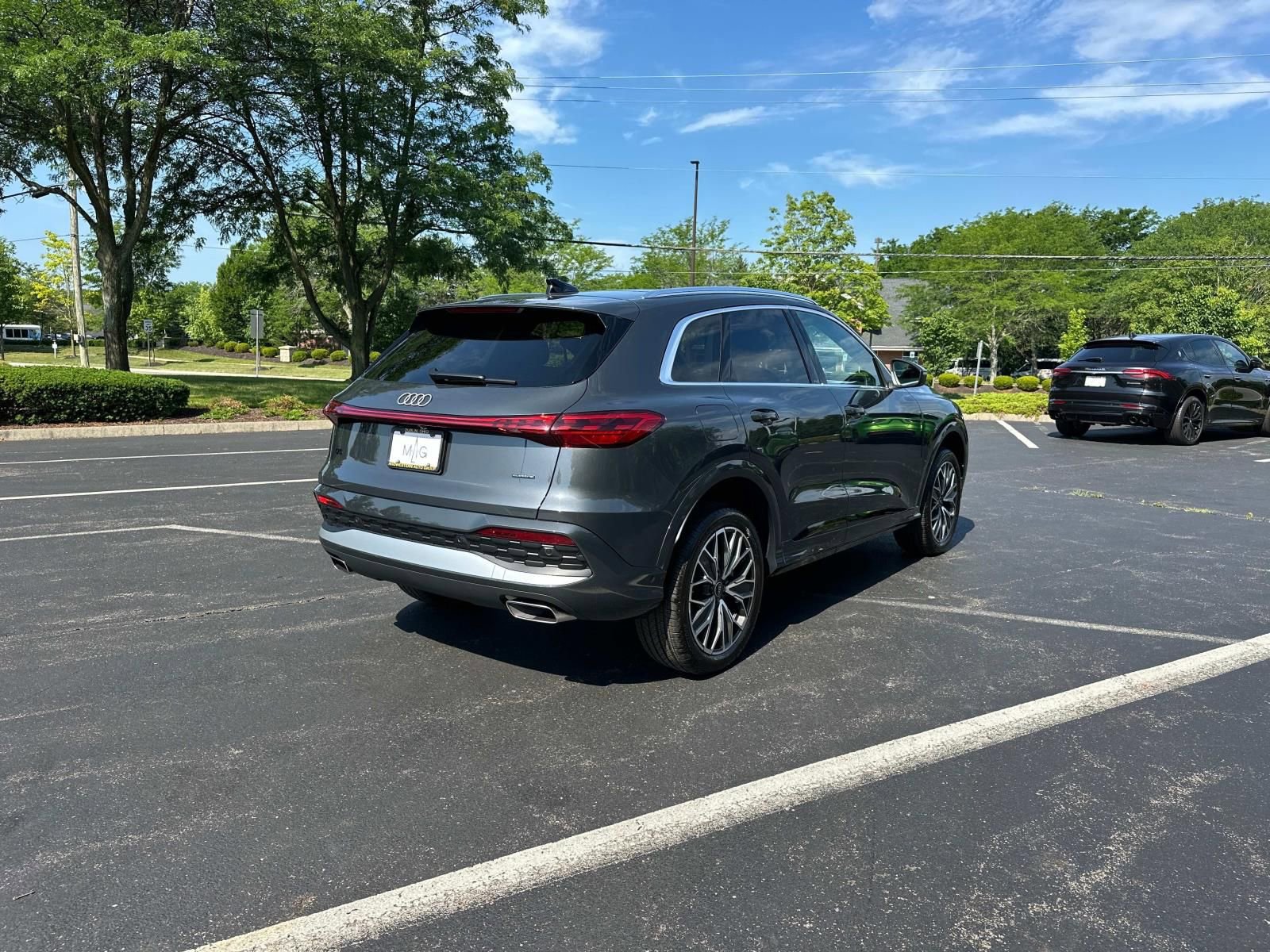 New 2025 Audi Q5 Premium Plus w/ Premium Plus AWD/4WD image 7