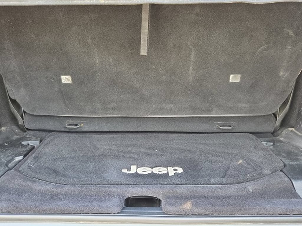 Used 2015 Jeep Wrangler Sport w/ Quick Order Package 23S AWD/4WD image 8
