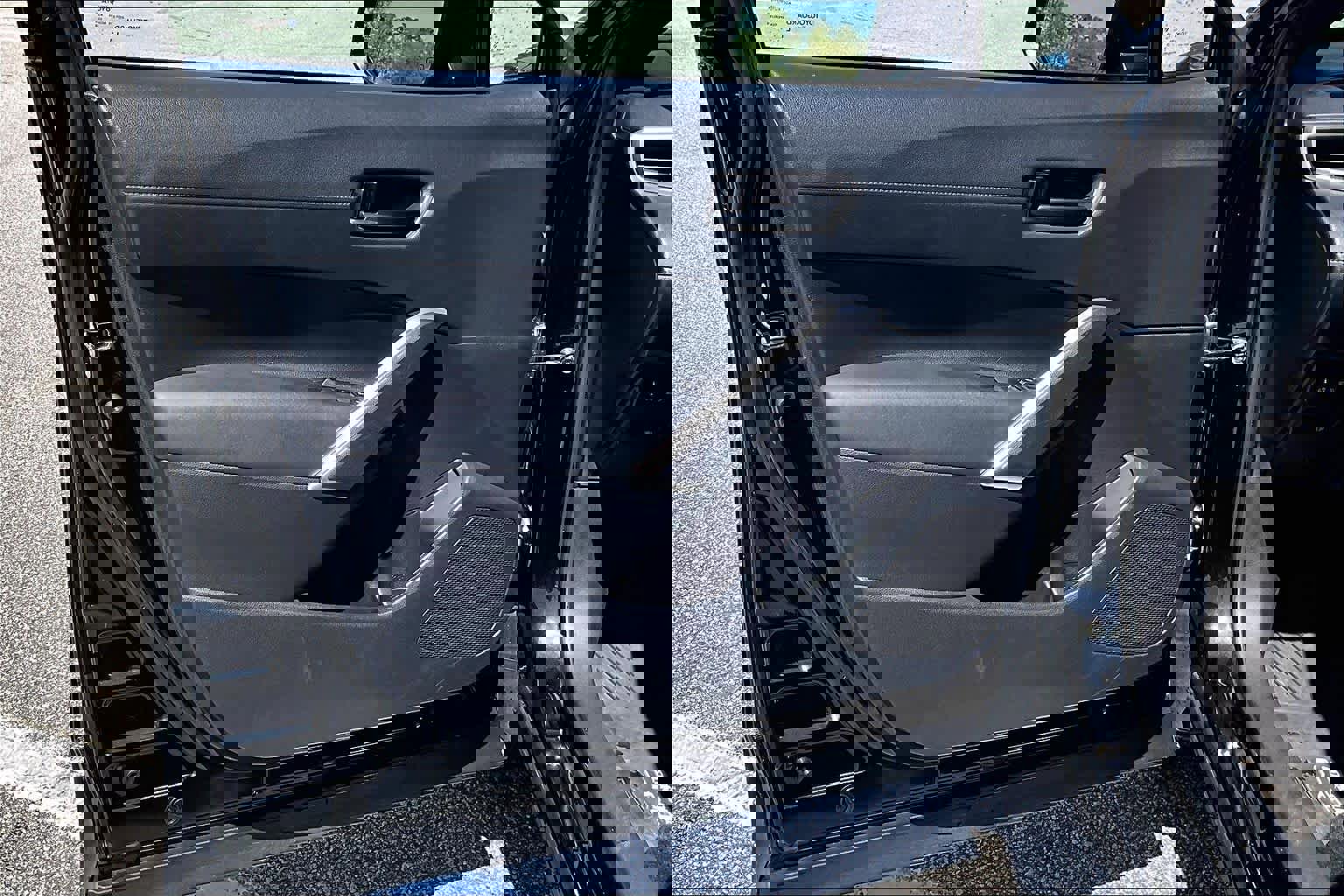 Used 2024 Toyota Corolla Cross SE image 22