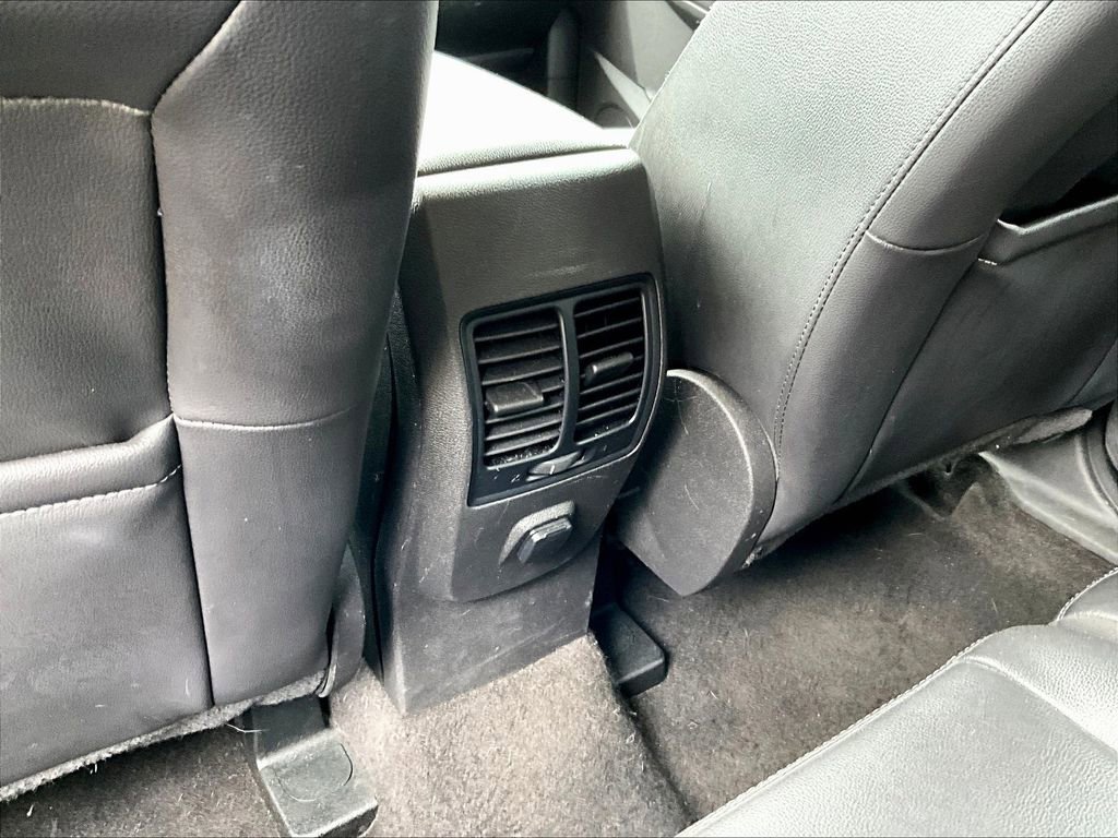 Used 2018 Ford Escape SE w/ SE Sport Appearance Package image 30