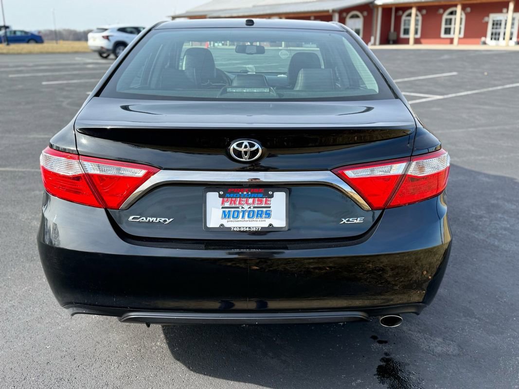 Used 2016 Toyota Camry XSE w/ Moonroof Package image 6