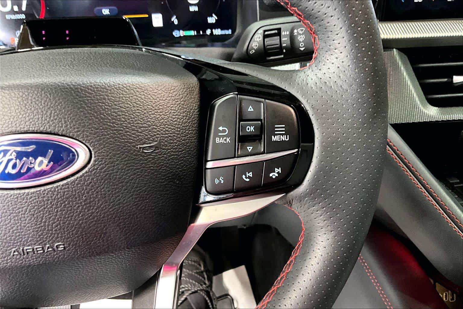 Certified 2025 Ford Explorer ST-Line w/ Premium Package RWD image 24
