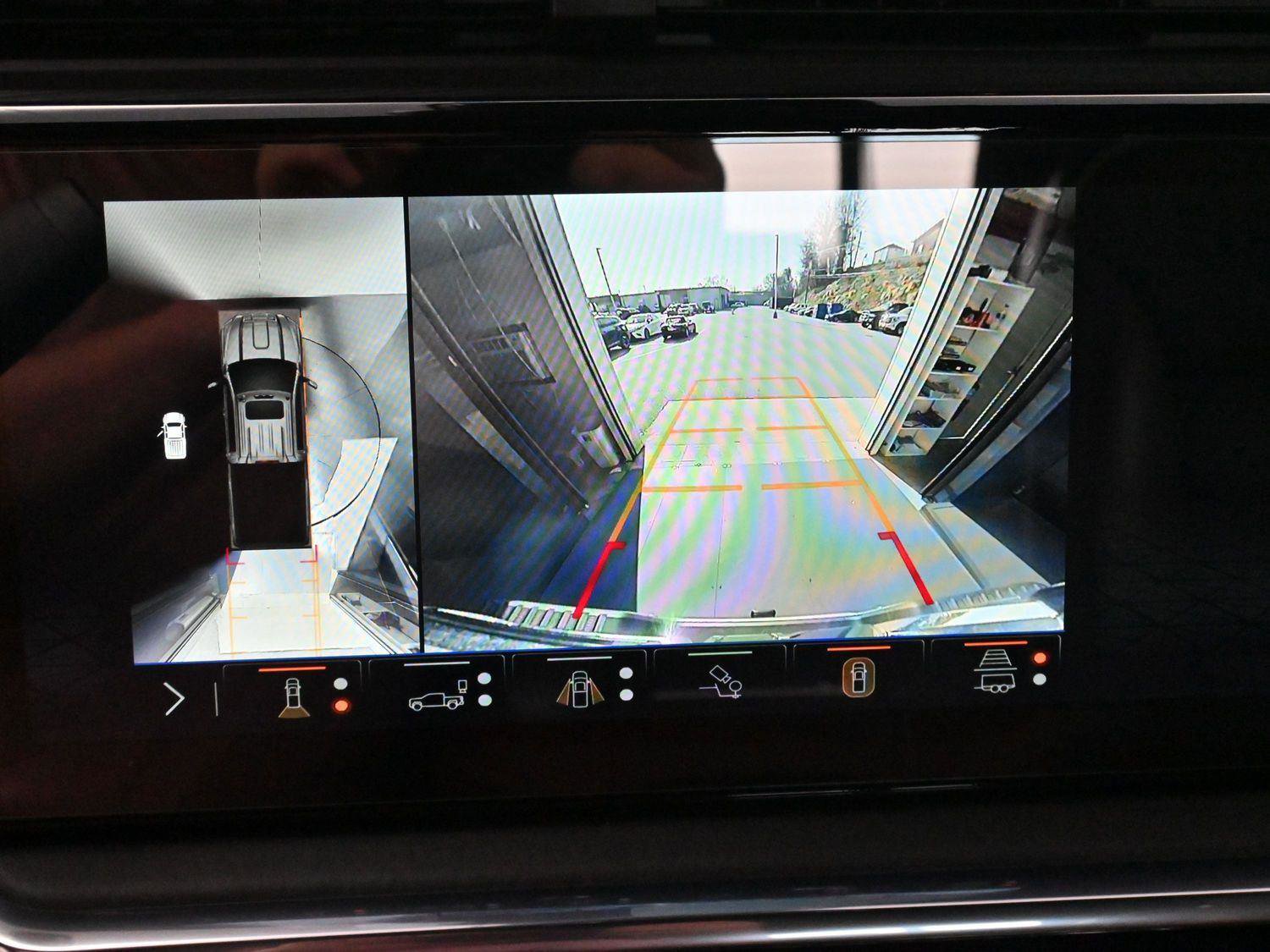 Used 2024 GMC Sierra 2500 Denali Ultimate w/ Max Trailering Package image 23