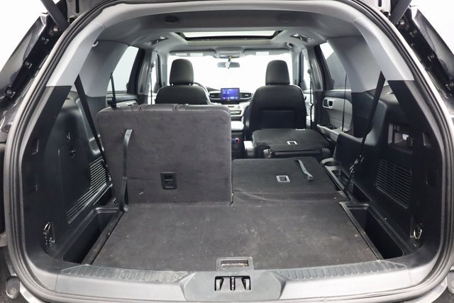 Used 2023 Ford Explorer XLT w/ Equipment Group 202A image 26