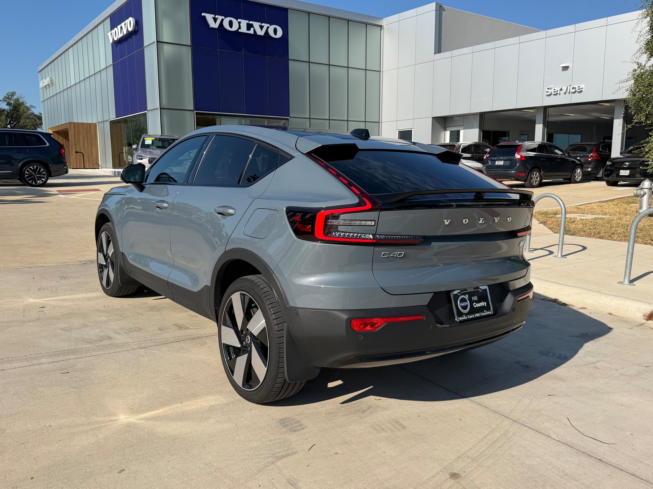 Certified 2023 Volvo C40 P8 Recharge Ultimate AWD/4WD image 4