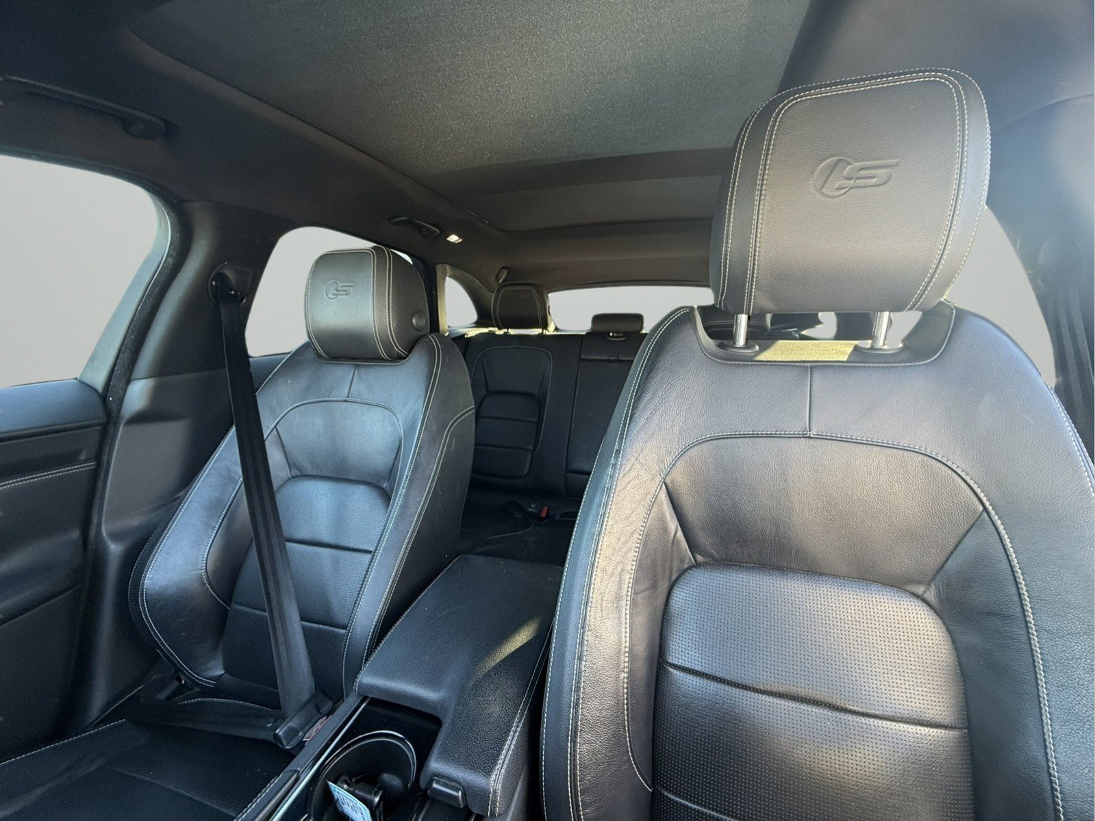 Used 2017 Jaguar F-PACE S image 18