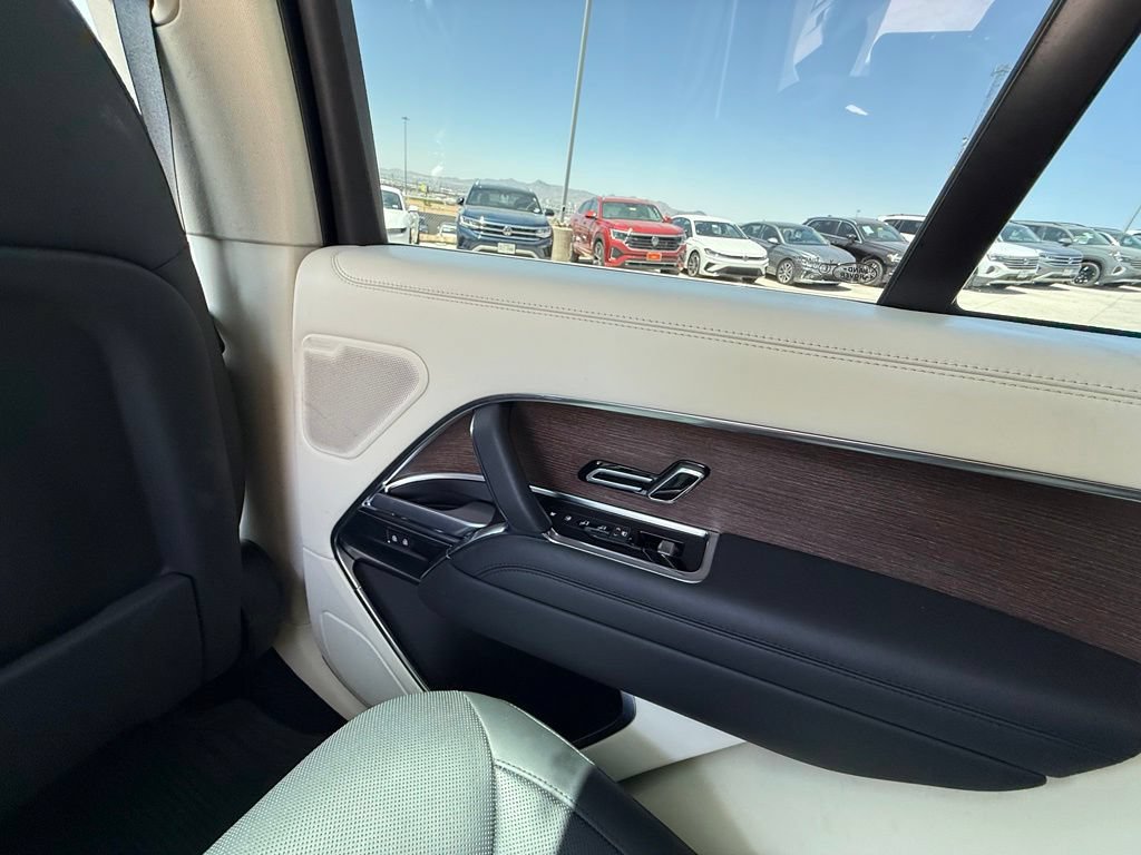Used 2024 Land Rover Range Rover SE AWD/4WD image 20