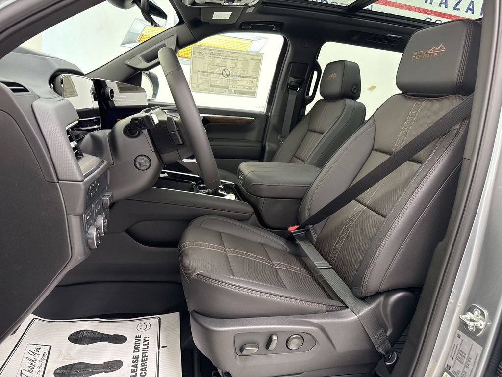 New 2025 Chevrolet Suburban High Country image 23