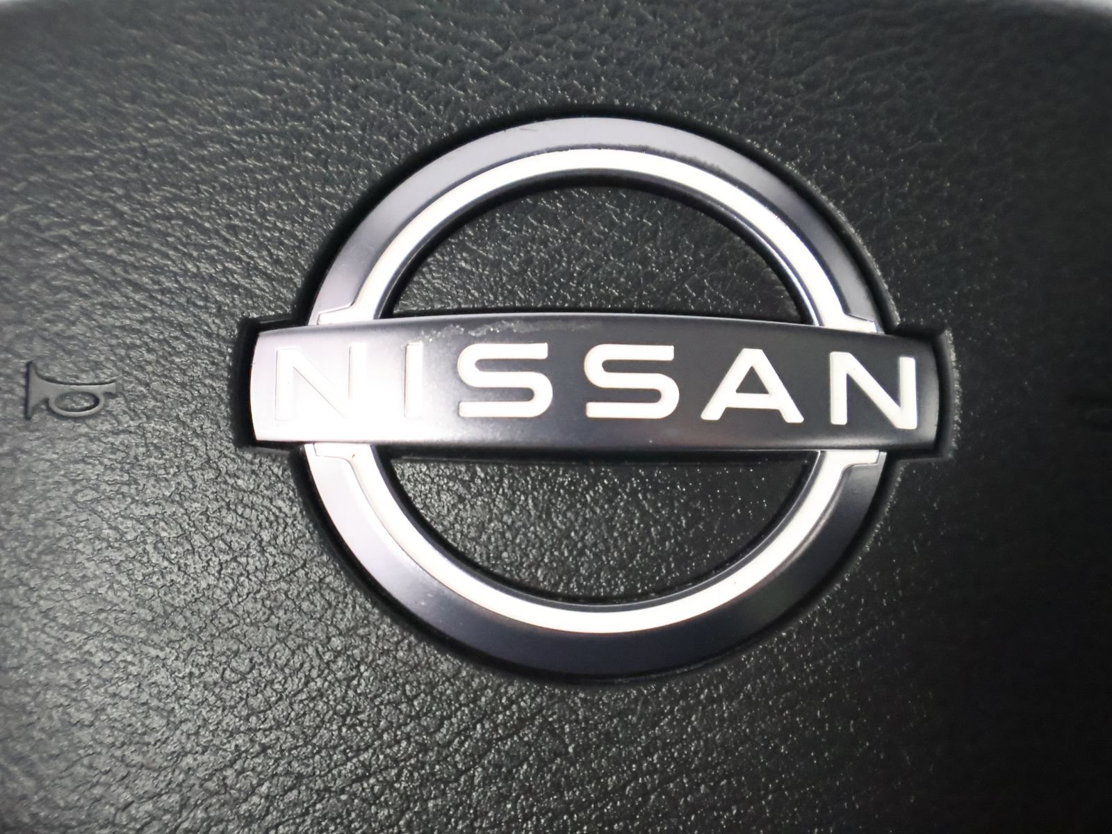 Used 2024 Nissan Ariya AWD image 33