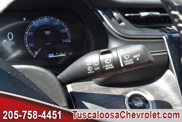 Used 2024 Jeep Grand Cherokee Limited image 32