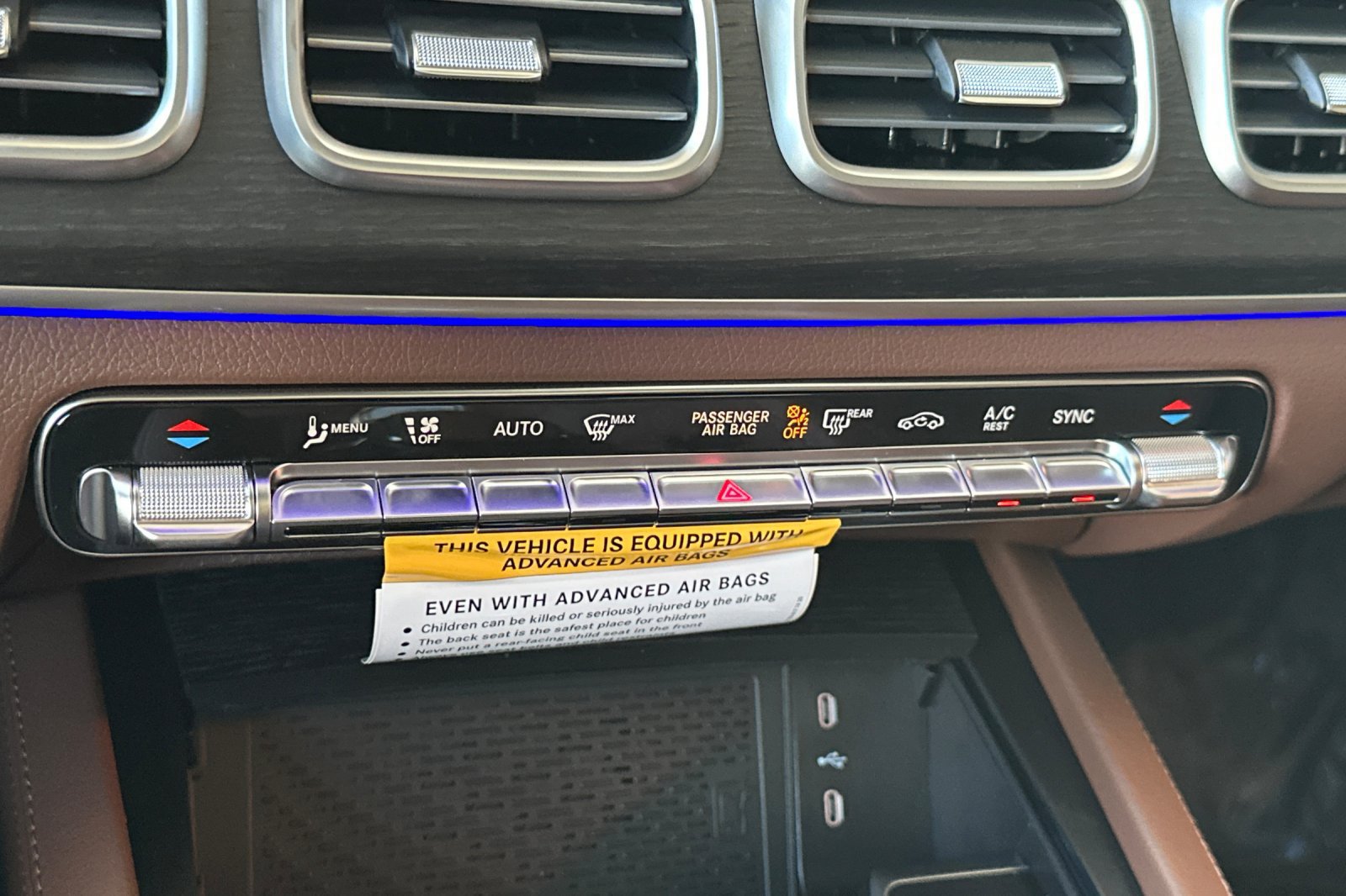 New 2026 Mercedes-Benz GLS 580 4MATIC image 22