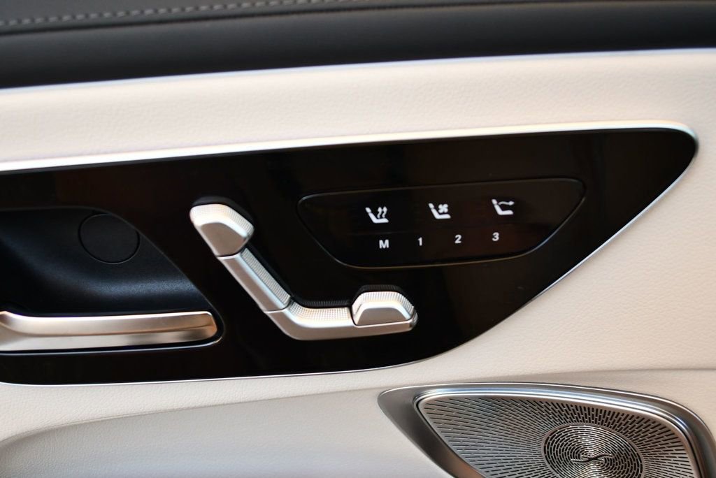 Used 2026 Mercedes-Benz CLE 450 4MATIC Cabriolet image 12
