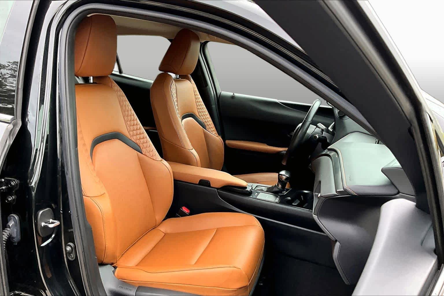 Used 2020 Lexus UX 200 w/ Accessory Package 2 FWD image 9