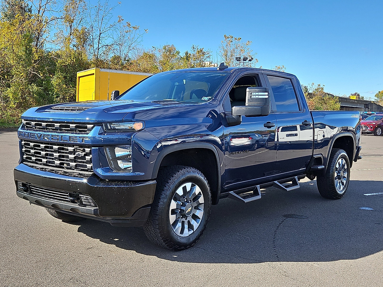 Certified 2022 Chevrolet Silverado 2500 Custom w/ Custom Value Package image 3