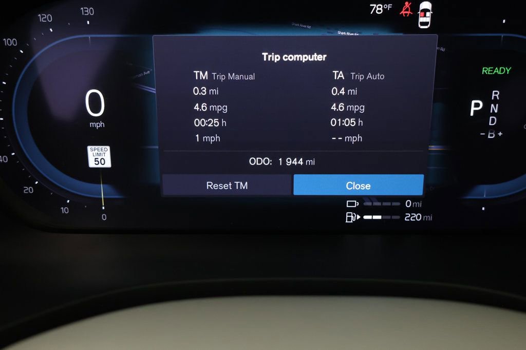 Used 2025 Volvo XC60 T8 Ultra w/ Protection Package Premier image 13