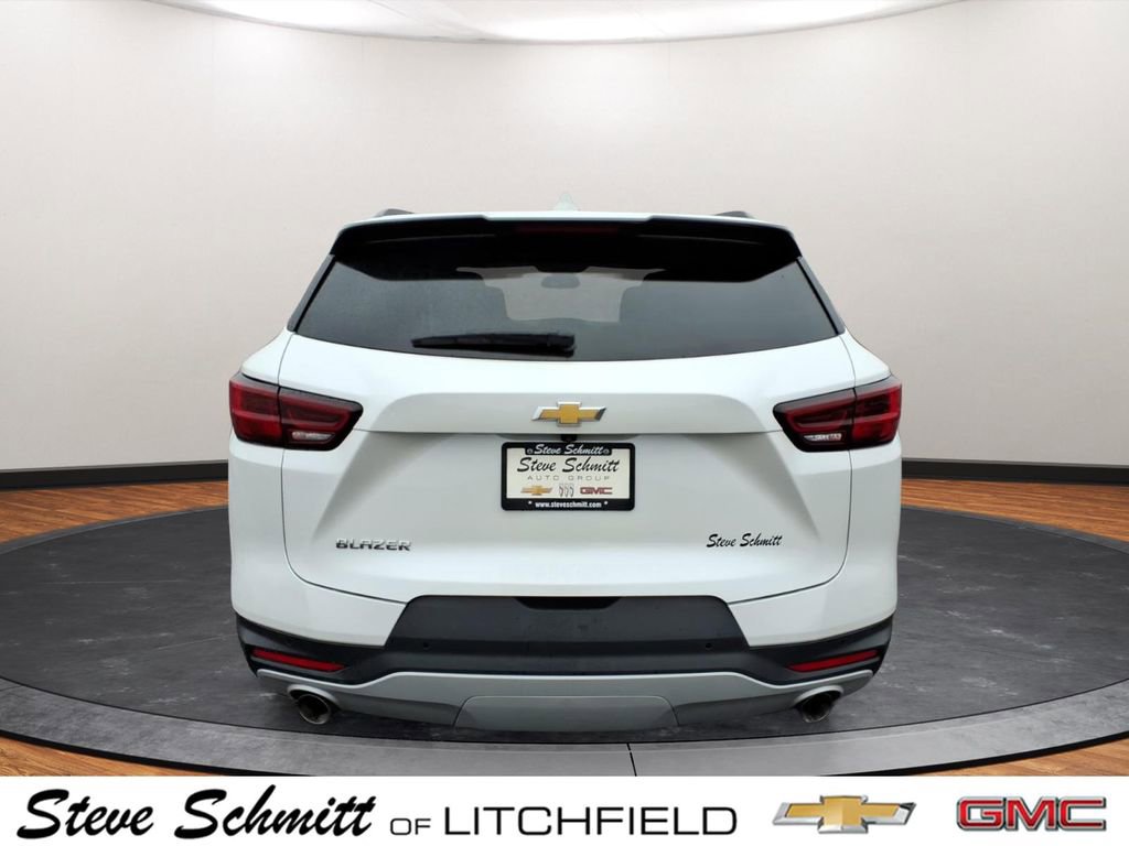Certified 2024 Chevrolet Blazer LT w/ Convenience Package FWD image 16