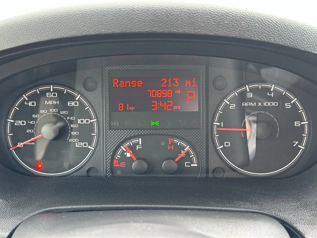 Used 2021 RAM ProMaster 2500 w/ Convenience Group FWD image 14