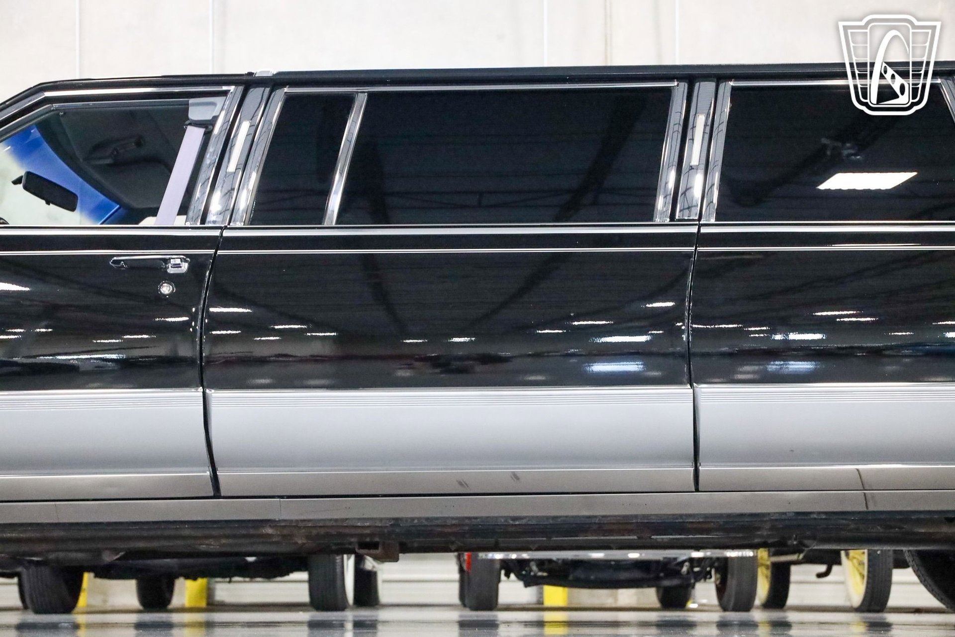 Used 1992 Cadillac Brougham image 29