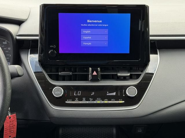 Used 2025 Toyota Corolla LE FWD image 17