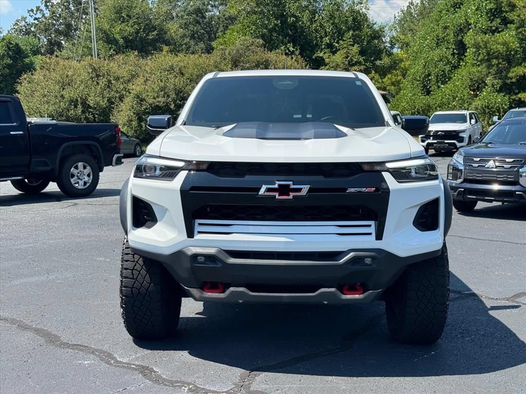 Used 2025 Chevrolet Colorado ZR2 AWD/4WD image 8