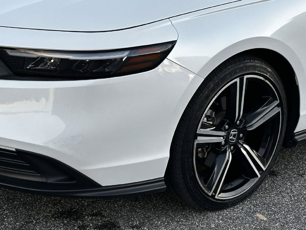Used 2023 Honda Accord Sport image 8