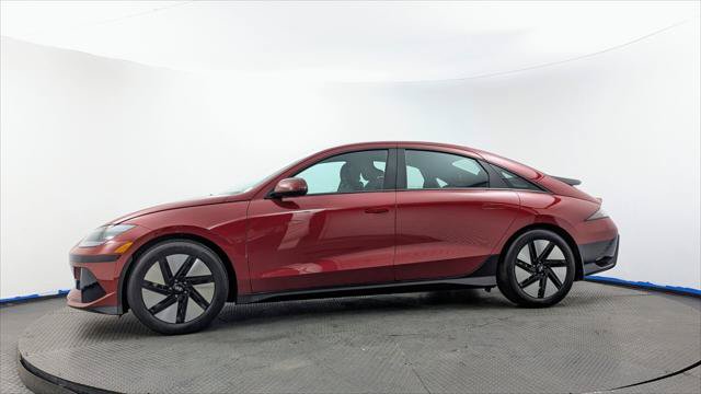 Used 2024 Hyundai Ioniq 6 SE RWD image 3