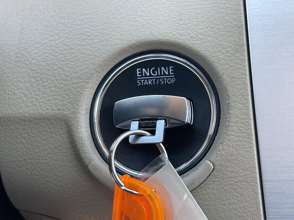 Used 2013 Volkswagen CC Sport image 31