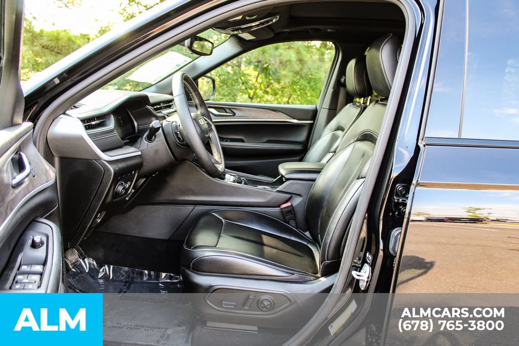 Used 2024 Jeep Grand Cherokee Limited 4xe AWD/4WD image 16
