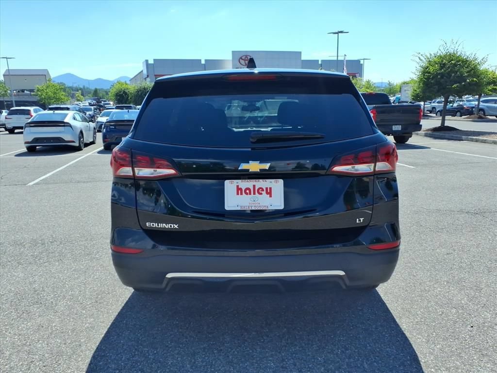 Used 2023 Chevrolet Equinox LT w/ Driver Convenience Package FWD image 6