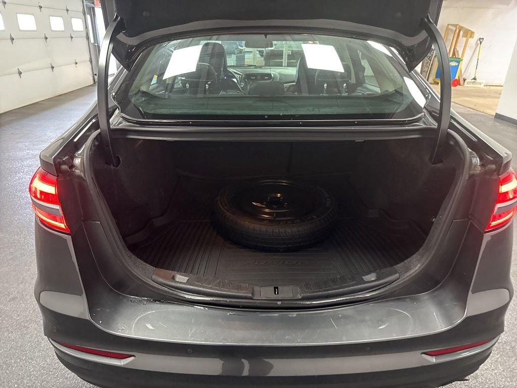 Used 2020 Ford Fusion SE w/ Equipment Group 151A image 30