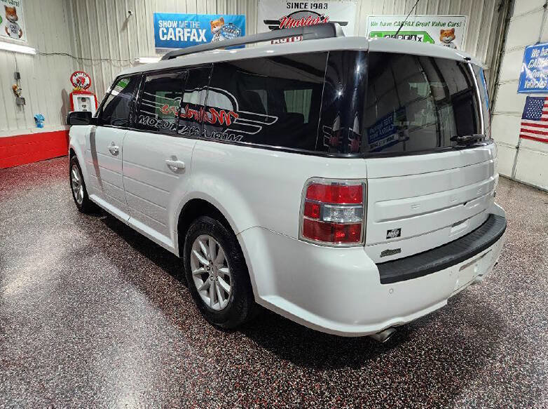 Used 2018 Ford Flex SE image 5