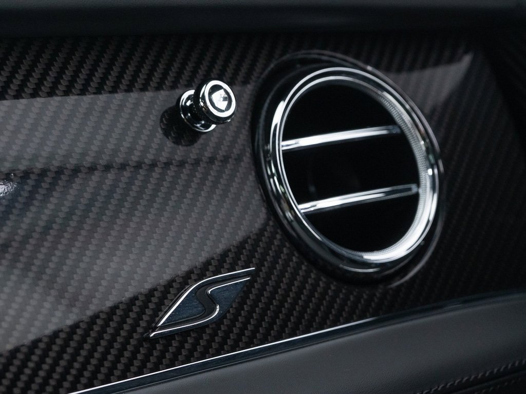 Used 2025 Bentley Bentayga S image 43